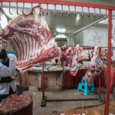 Золотая говядина: шымкентцы завязали есть мясо