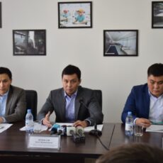 В СЭЗ «Оңтүстік» прошла встреча без галстуков
