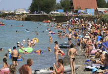 Слив нечистот в Алаколь: главный санврач и министр экологии прокомментировали видео озеро Алаколь