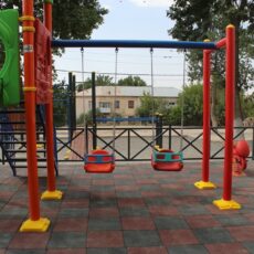 В Ленгере открыли две современные игровые площадки