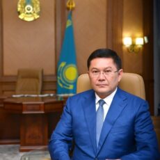 Аким Шымкента Ерлан Айтаханов зарегистрировался в сети Instagram