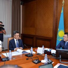 Аким Шымкента Ерлан Айтаханов встретился со строителями «Shymkent City»