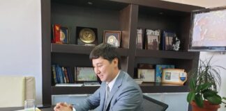 Экс-заместителя акима Шымкента Данат Жумин подсчитал свой трудовой стаж