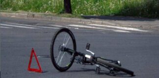 В Жетысае водитель сбил велосипедиста и уехал с места ДТП ДТП, велосипедист