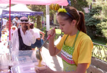 Мёдом намазано: шымкентцы отпраздновали Медовый Спас