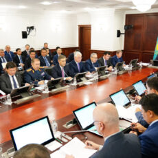 Мамин поручил к 7 сентября разработать проект по реализации Послания Президента РК