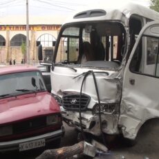 Автобус выехал на «встречку» в Шымкенте и попал в аварию ДТП, авария