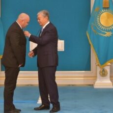 Касым-Жомарт Токаев вручил награды тем, кто участвовал в восстановлении Арыси