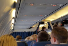 Гражданина Индии сняли с рейса Алматы-Шымкент за агрессивное поведение сняли пассажира