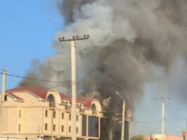 Взрыв произошел возле крупной гостиницы в Туркестане