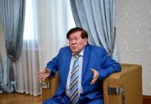 Аким Шымкента встретился с Мухтаром Шахановым