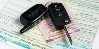 Лексус с поддельными документами пытались вывезти из Казахстана