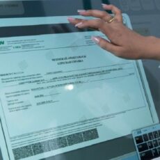 Полицейские Туркестанской области учили жителей преодолевать барьеры