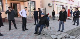 Выводы, которые сделали чиновники Туркестана, пересев в инвалидное кресло
