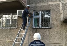 Спасатели Шымкента помогли 94-летней бабушке