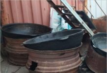 В Туркестанской области мошенник взял в аренду казаны и сдал на металлолом