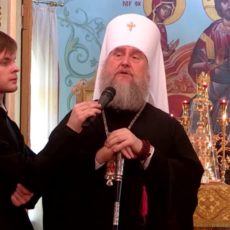 Сотни шымкентцев смогли поклониться чудотворной иконе Божией Матери
