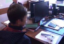 В Шымкенте девятиклассник пришел в школу с пистолетом