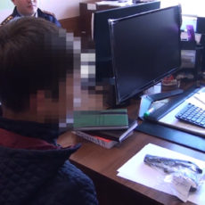 В Шымкенте девятиклассник пришел в школу с пистолетом