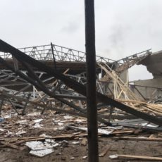 В Шымкенте в жилом массиве обрушился потолок: 6 узбекистанцев госпитализированы