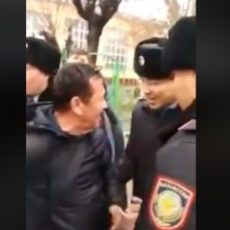 Мать ученицы из школы Туркестана обратилась к Токаеву