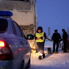 Полицейские спасли 37 пассажиров автобуса Москва-Шымкент Полицейские спасли 37 пассажиров автобуса Москва-Шымкент