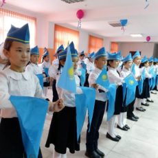 Школы отцов заработали в образовательных учреждений в Туркестанской области школьники