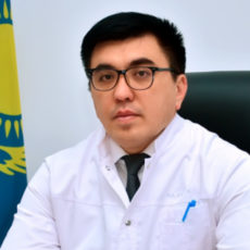 Трансплантолог из Шымкента побил рекорд Казахстана Абылай Донбай