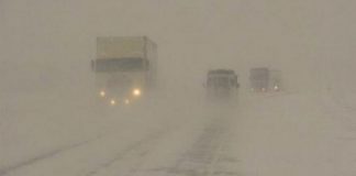 Водители, будьте осторожны на дорогах буран