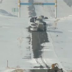 Полицейские помогли заблудившемуся туристу в Туркестанской области машина застряла в снегу