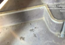 Блогер просит обратить внимание на состояние автобусов в Шымкенте мусор в автобусе