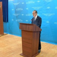 Отчетный период: Аким Енбекшинского района: «воспитывать надо детей»