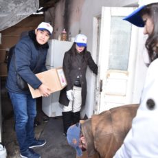 50 семей в Шымкенте получили помощь продуктами
