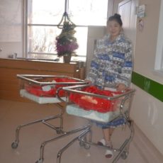 В Шымкенте в первый день Нового года родились 62 малыша новорожденные