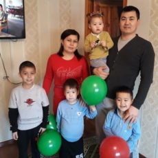 Многодетная семья за месяц смогла купить квартиру в Туркестанской области