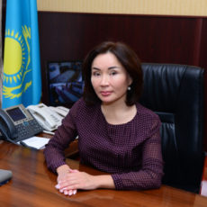 Уволенного ректора ЮКГПУ не пускают в здание вуза, чтобы забрать личные вещи