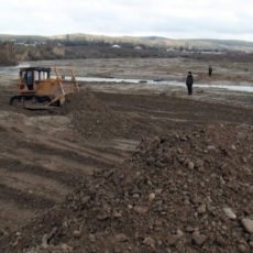 В Шымкенте меняют русло реки Бадам река Бадам