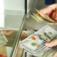 Курс доллара изменился разнонаправленно в обменниках Нур-Султана, Алматы и Шымкента