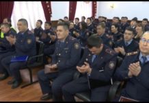 Юному регулировщику из Шымкента подарили велосипед