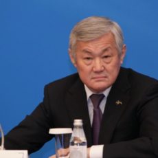 Сапарбаев решил самоизолироваться после визита Биртанова