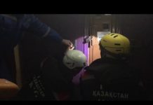 10-летняя девочка крепко спала: Спасатели помогли маме открыть входную дверь