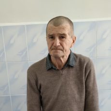В Шымкенте медики психбольницы разыскивают родственников пациента