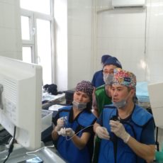 На сосудах пищевода провели уникальную операцию в Туркестане