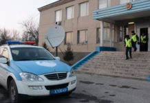 Пьяный мужчина проник в школьный туалет в Туркестанской области полицейские