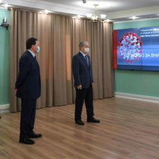 Глава государства потребовал в срочном порядке обеспечить население масками