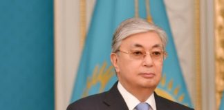 Токаев призвал казахстанцев сохранять спокойствие