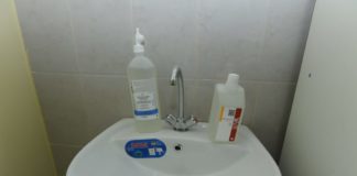 В Аксукенте врачи райбольницы круглосуточно дежурят на железнодорожной станции «Манкент»