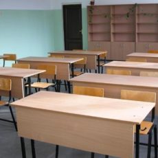 В Казахстане новогодних утренников в школах не будет пустой класс