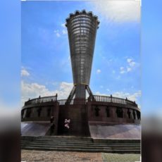 Вандалы пытались украсть часть монумента единства казахстанского народа «Алтын шанырак»
