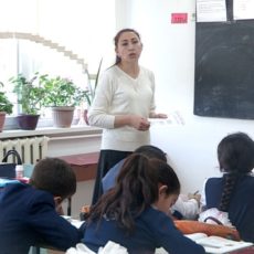 Ученики из Толебийского аула Жыланбузган вернулись в школу, у которой «крышу» снесло